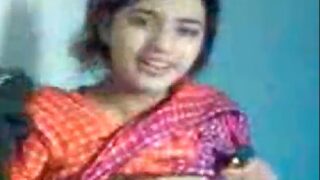 Sexy New Pakistani Student Showing Nude